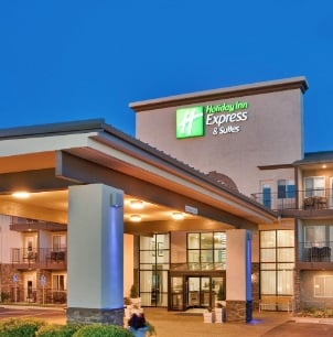 HOLIDAY INN EXPRESS & SUITES BRANSON 76 CENTRAL