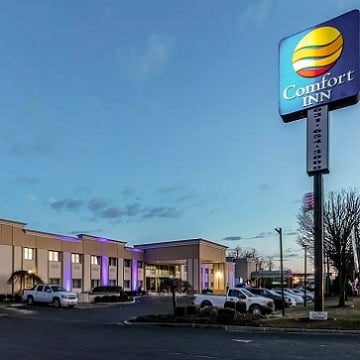 COMFORT INN MEDFORD LONG ISLAND