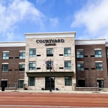 COURTYARD BY MARRIOTT ALBION