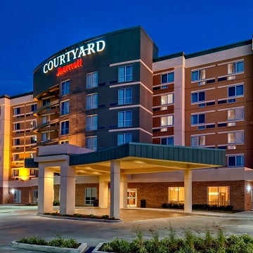 COURTYARD WESTBURY LONG ISLAND