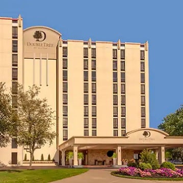 DOUBLETREE BY HILTON AIRPORT