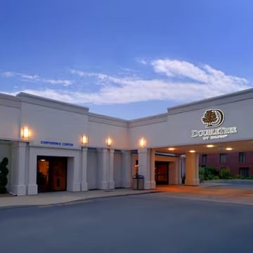 DOUBLETREE HOTEL GRAND RAPIDS AIRPORT