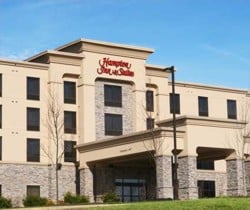 HAMPTON INN & SUITES CHADDS FORD