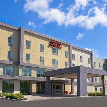 HAMPTON INN & SUITES