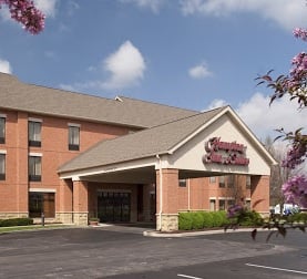 HAMPTON INN & SUITES