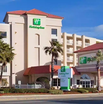 HOLIDAY INN & SUITES OCEANFRONT