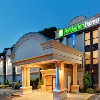 HOLIDAY INN EXPRESS SOUTHINGTON