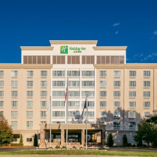 HOLIDAY INN & SUITES WEST