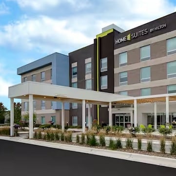 HOME2 SUITES BY HILTON GRAND RAPIDS AIRPORT