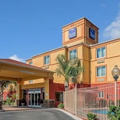 SLEEP INN & SUITES BELLEVIEW